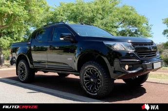 HOLDEN COLORADO ASSAULT GLOSS BLACK MILLED ACCENTS